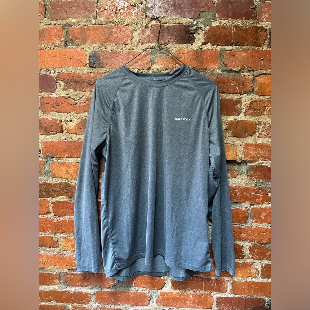 Baleaf Grey Long Sleeve Athletic Shirt